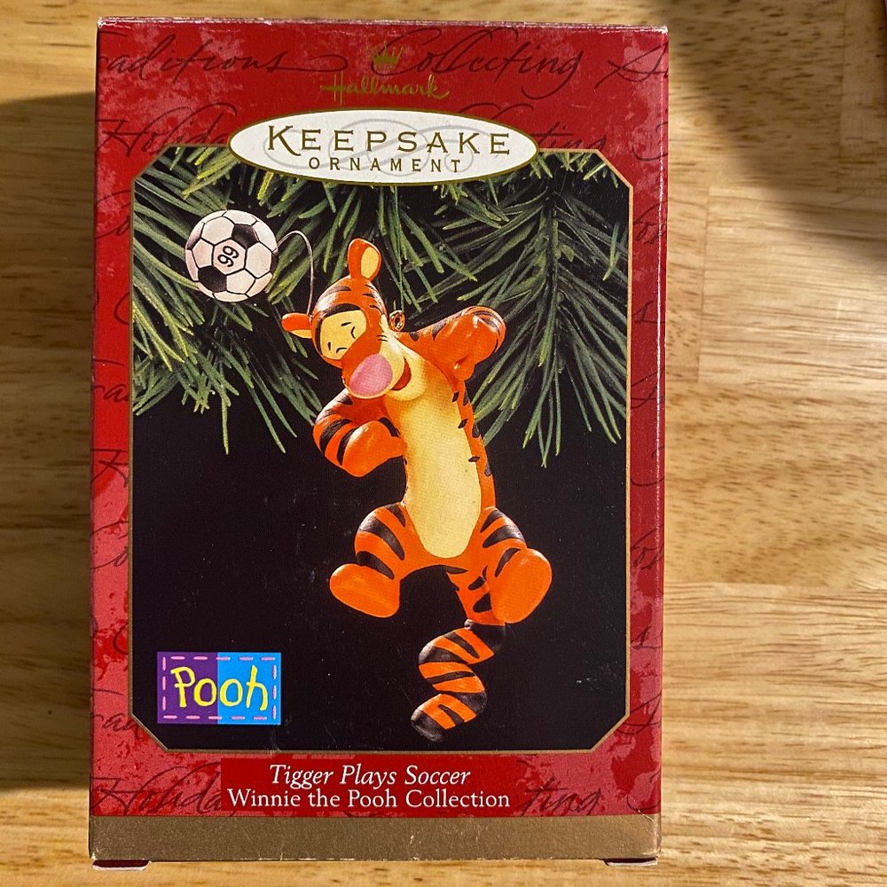 Hallmark Ornament Tigger